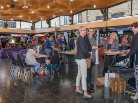 Veel animo voor Vrijwilligersmarkt Hoogeveen